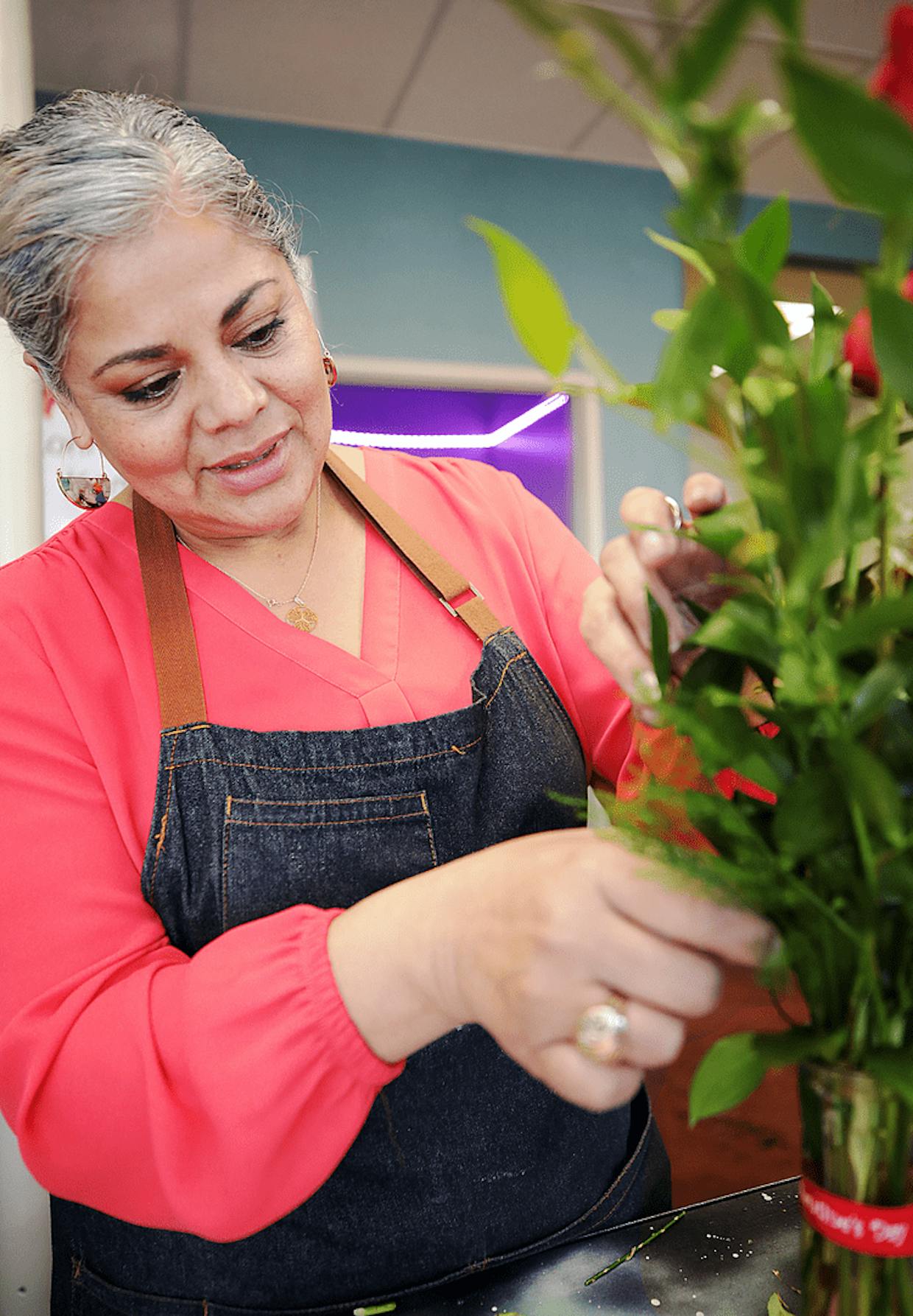 Fridas Studio Florist owner Edda Delacruz is gearing up for Valentine’s Day in her new Fry Boulevard location.
