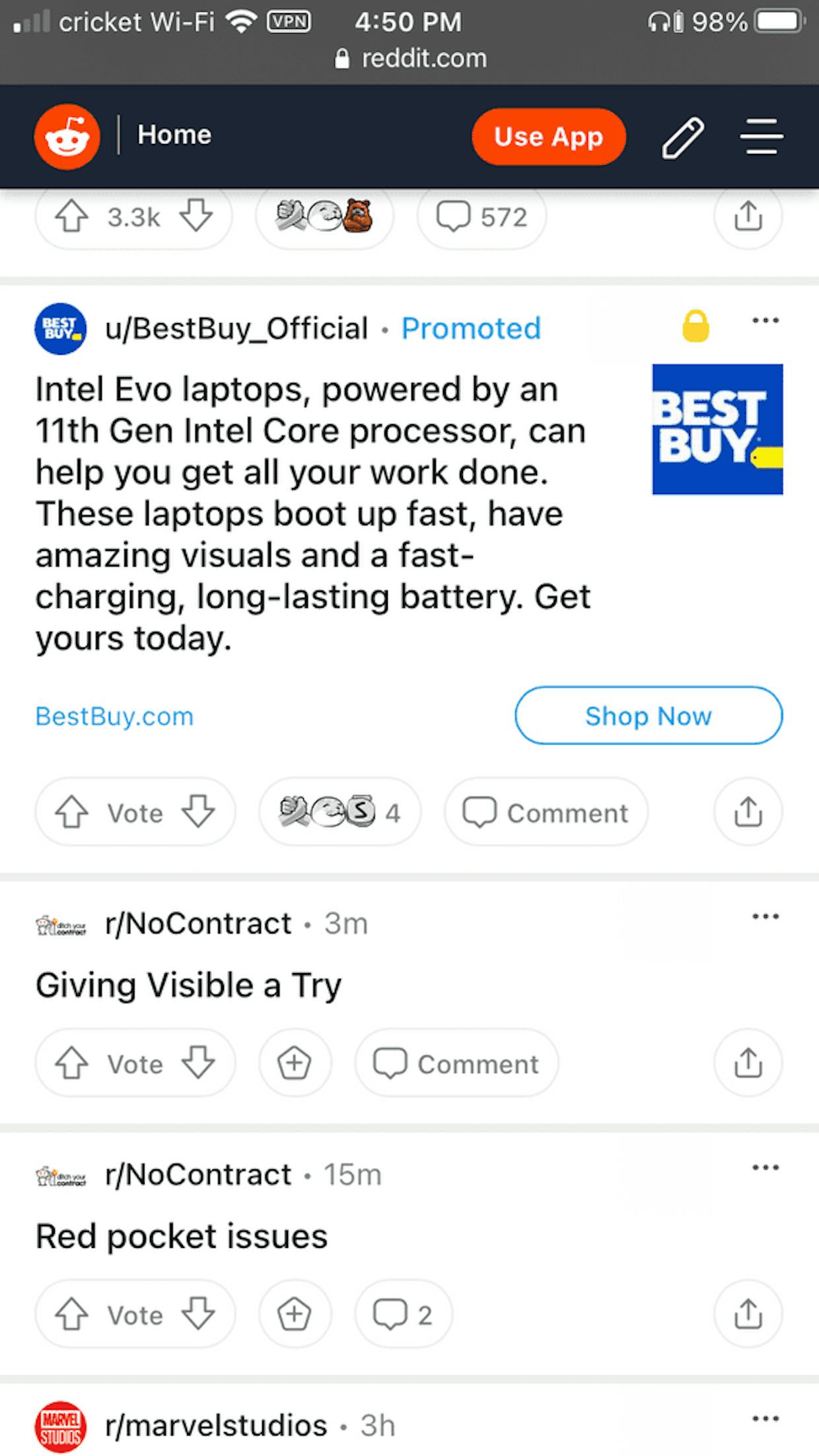 Here, in Safari, I scroll down on the Reddit page, and the Reddit floating bar is still visible.