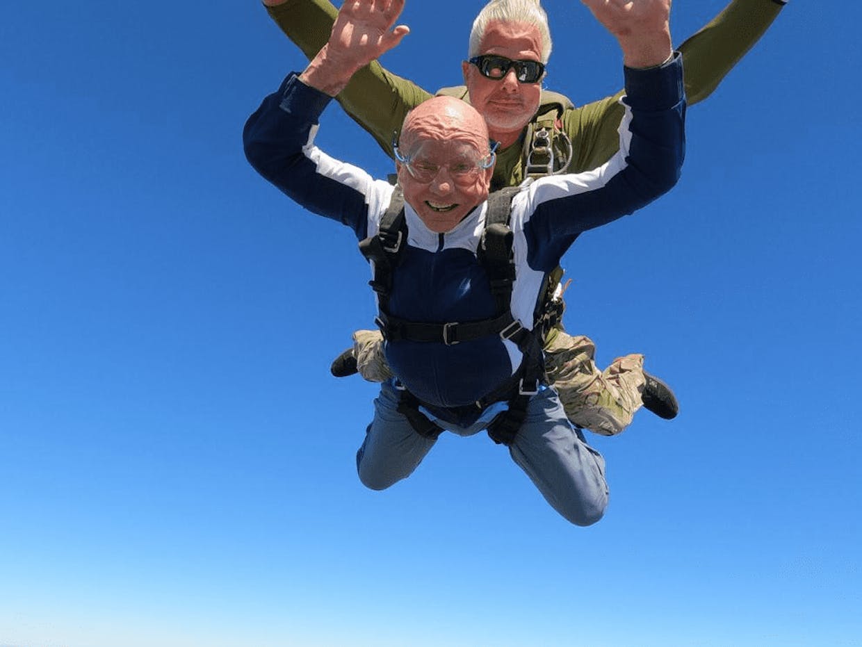 Ten thousand feet in the air, Eugene Friesen descends with total glee. (Kenneth Bensen photo)