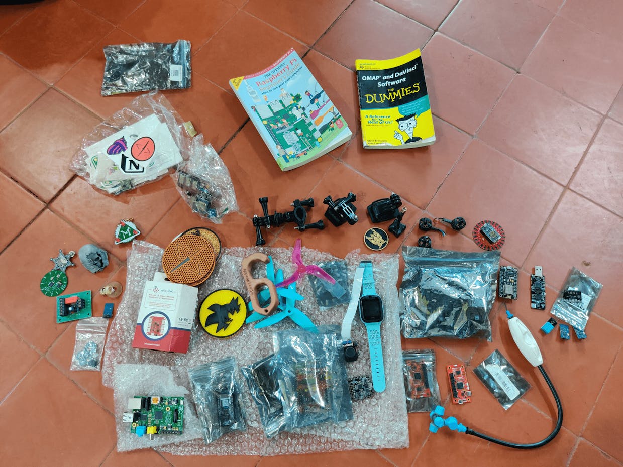 All the goodies inside the box