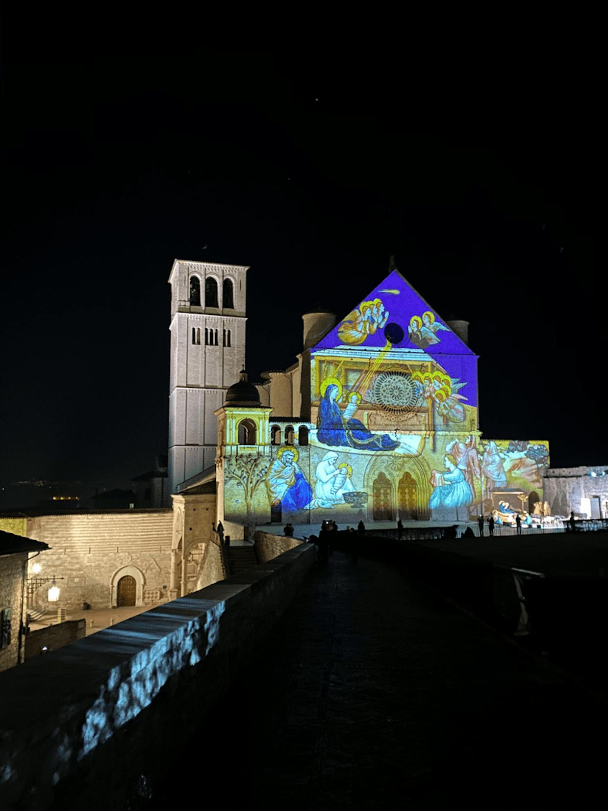 The annual Christmas animation on the Basilica di San Francesco d’Assisi in 2020 🎅🏼