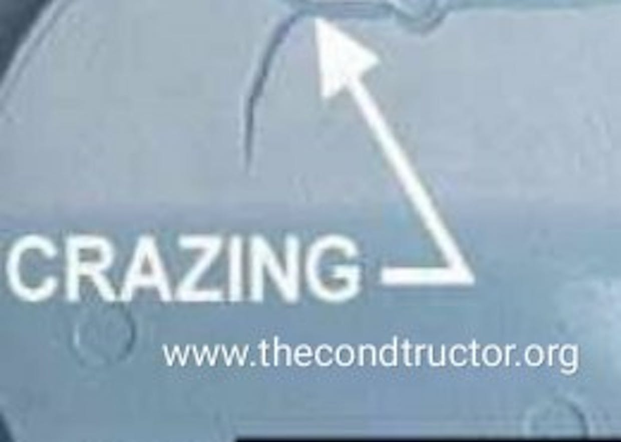 What is Crazing Crack in Plaster?