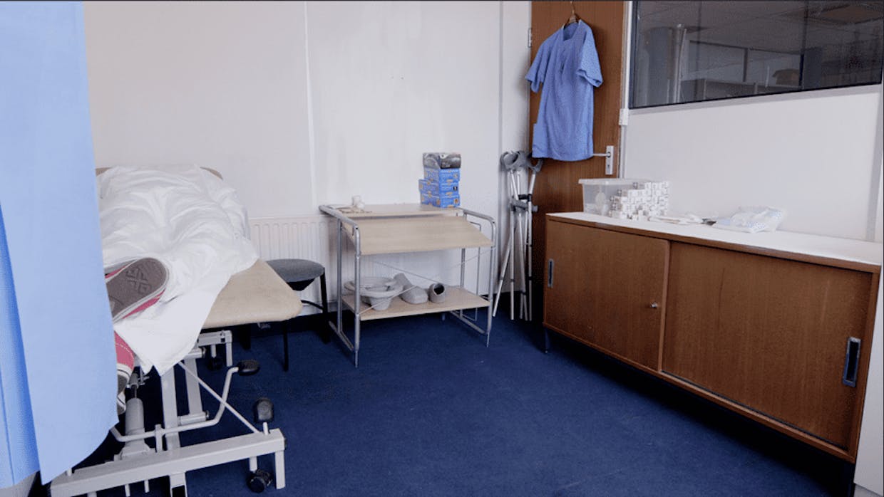 Nurse's Treatment Room Set